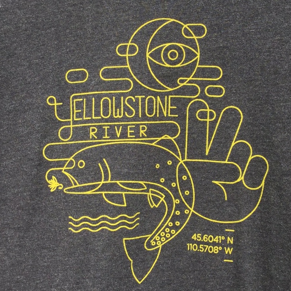 Simms Yellowstone river graphic t shirt outdoor lake attire cabin⭐️